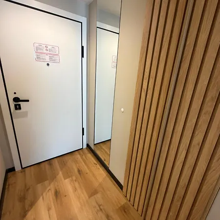 Daire Positano Cosy Near Metro Working Desk And Wifi *